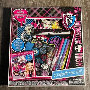 Monster High Scrapbook Your Wall Craft Set New 2013 Mattel SEALED BOX